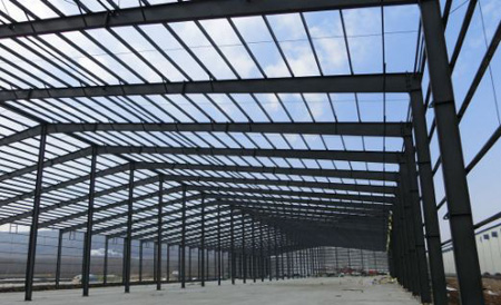 如何預(yù)防鋼結(jié)構(gòu)建筑基礎(chǔ)的定位軸線和支承面標高超差？